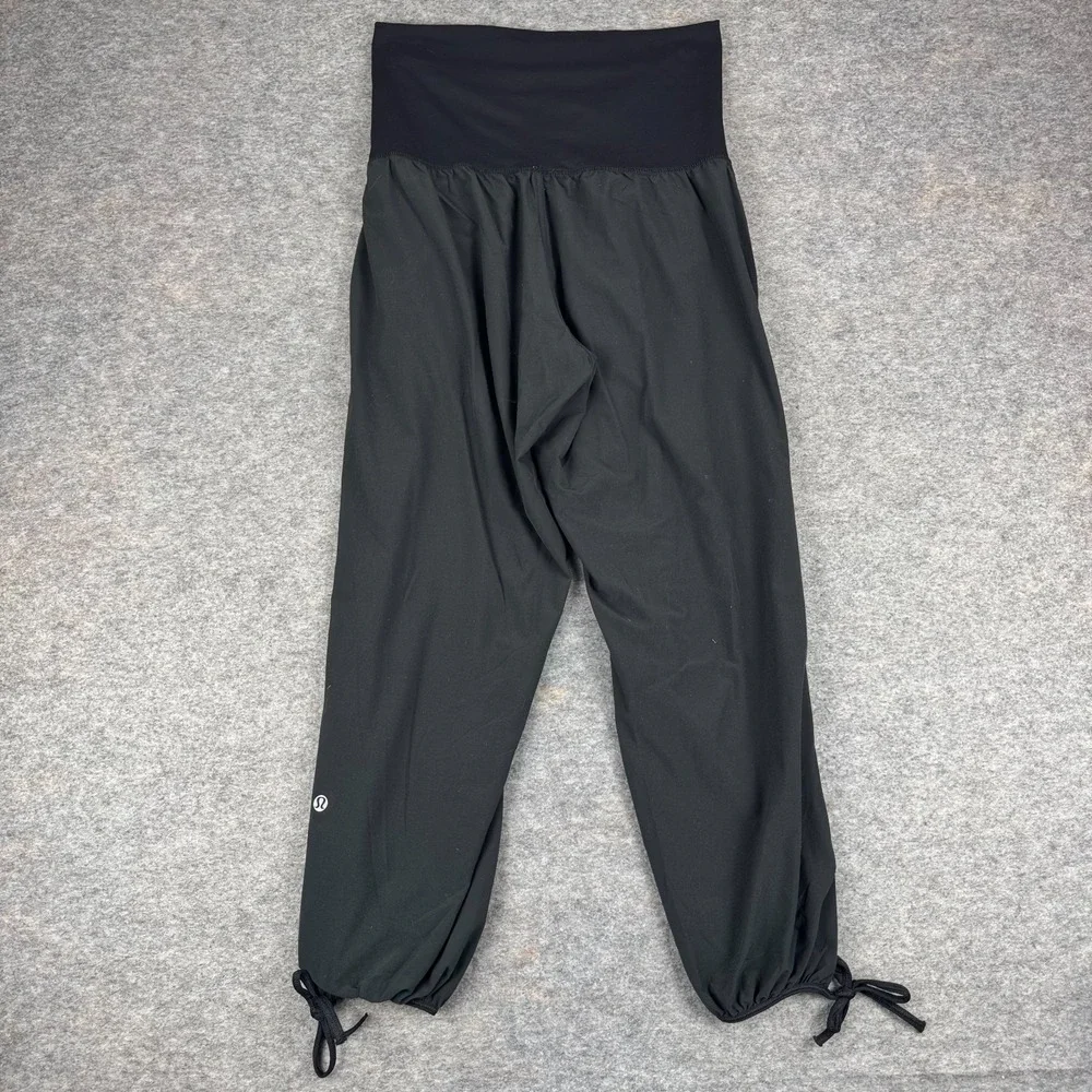 Lululemon Cropped Pants 26